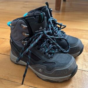 Vasque waterproof hiking boots size 10, EUC